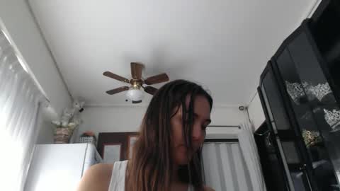 Snapshot of thayanizreal chatting on 04/18/26, 10:41 thayanizreal online show from 04/18/26, 10:41