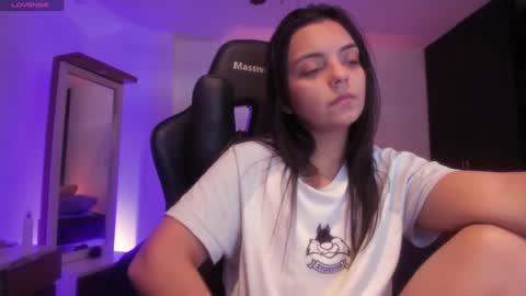 Paola online show from 03/11/25, 08:20