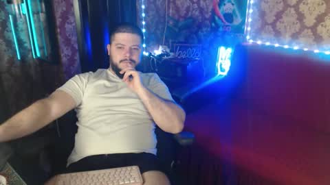 Snapshot of the_avengersgth chatting on 12/17/25, 01:11 thor lord online show from 12/17/25, 01:11