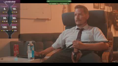 Snapshot of the_dilf chatting on 07/30/26, 04:28 The DILF - online show from 07/30/26, 04:28