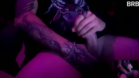 Snapshot of the_dizzy chatting on 10/28/25, 10:12 Sinner online show from 10/28/25, 10:12