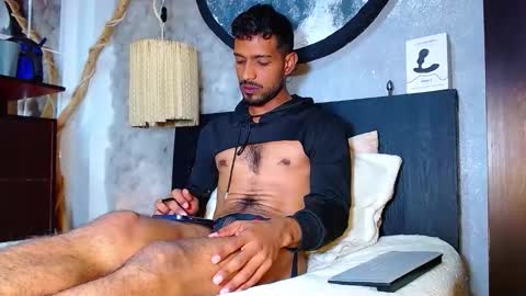 the dog lian online show from 11/12/25, 03:01