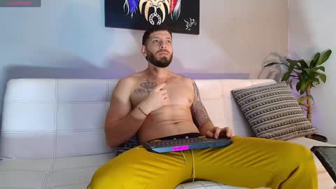Snapshot of the_golden_boys chatting on 12/12/24, 03:32 SCOTT THEO KAMERON GENDERSON online show from 12/12/24, 03:32