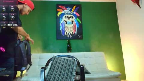 SCOTT  THEO  KAMERON  GENDERSON online show from 11/25/25, 02:22