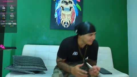 SCOTT  THEO  KAMERON  GENDERSON online show from 12/19/25, 10:17