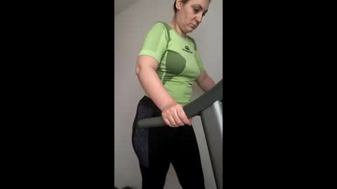 Snapshot of the_imperfect_one chatting on 03/21/26, 01:05 G. Spoil me with a Lovense gift from here online show from 03/21/26, 01:05