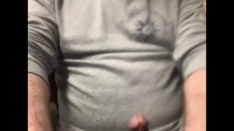 Snapshot of the_johnny_bravo chatting on 10/01/25, 08:37 BarryMcCockiner online show from 10/01/25, 08:37