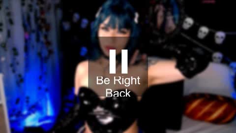 Snapshot of the_kitty_roxy chatting on 11/09/25, 08:45 ... ... online show from 11/09/25, 08:45