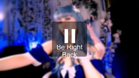 Snapshot of the_kitty_roxy chatting on 12/14/25, 09:25 ... ... online show from 12/14/25, 09:25