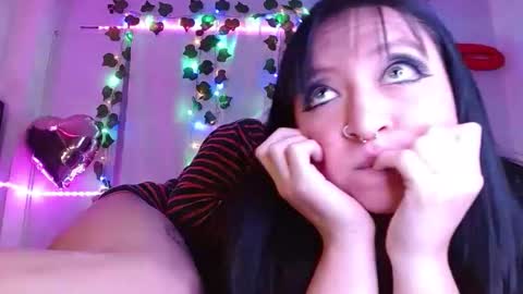 Snapshot of the_lesbian_game chatting on 02/28/25, 06:32 the_lesbian_game online show from 02/28/25, 06:32