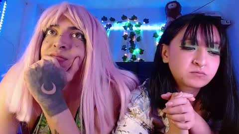 Snapshot of the_lesbian_game chatting on 03/10/25, 08:59 the_lesbian_game online show from 03/10/25, 08:59