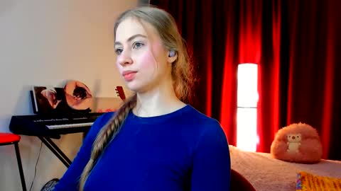 Ally    STREAMING ON TWITCH NOW Check my Twitter for updates online show from 03/07/26, 04:15