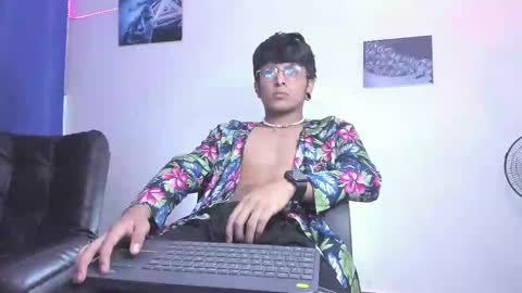 Snapshot of the_weed_guys chatting on 01/20/25, 11:32 Danny online show from 01/20/25, 11:32