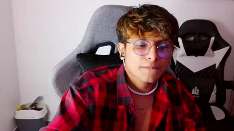 Danny online show from 04/28/26, 01:59