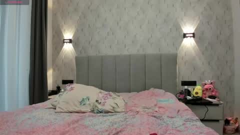 Snapshot of theadorableprinces chatting on 05/22/26, 02:12 Luna online show from 05/22/26, 02:12