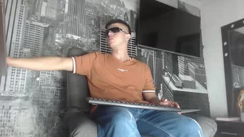 Miguel Angel online show from 01/12/25, 03:49