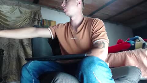Miguel Angel online show from 03/08/25, 04:01