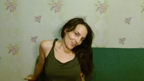 Snapshot of theanna510763 chatting on 10/24/25, 07:32 theanna510763 online show from 10/24/25, 07:32