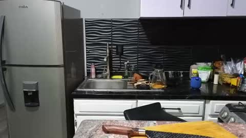 Snapshot of theauroramae chatting on 12/02/24, 07:25 theauroramae - online show from 12/02/24, 07:25