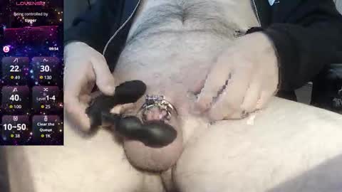 Snapshot of theavgwhiteguy chatting on 10/21/25, 03:35 AverageGringo online show from 10/21/25, 03:35