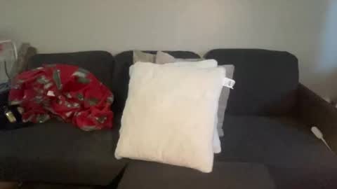 Girl Next Door  online show from 02/04/26, 08:25