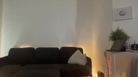 Girl Next Door  online show from 03/10/26, 09:09