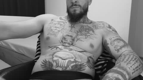 Snapshot of thebestmuscles chatting on 12/06/24, 09:46 John online show from 12/06/24, 09:46