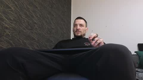 Snapshot of thebestmuscles chatting on 01/08/25, 05:26 John online show from 01/08/25, 05:26