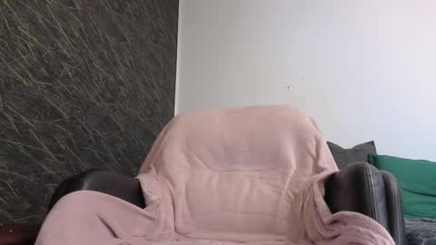 Snapshot of thebestmuscles chatting on 03/04/25, 04:30 John online show from 03/04/25, 04:30