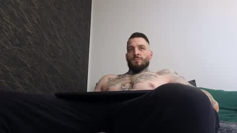 Snapshot of thebestmuscles chatting on 03/05/25, 02:23 John online show from 03/05/25, 02:23