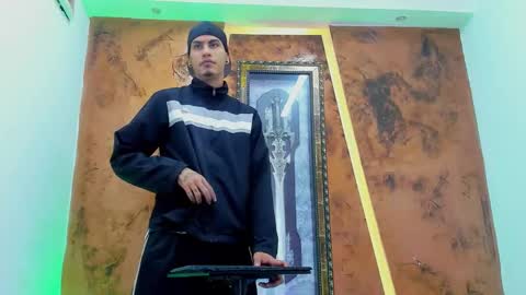 Snapshot of thebigdanni chatting on 01/16/26, 12:53 DEAN AND MARY online show from 01/16/26, 12:53