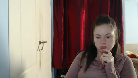 Snapshot of theblackdiamond194588 chatting on 09/16/25, 08:37 raissa online show from 09/16/25, 08:37