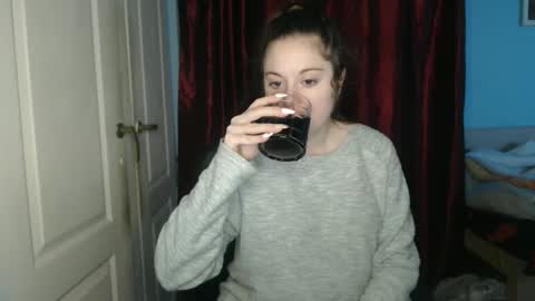 Snapshot of theblackdiamond194588 chatting on 10/26/25, 02:45 raissa online show from 10/26/25, 02:45