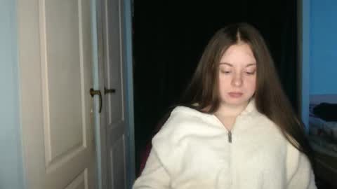 raissa online show from 04/01/26, 04:37