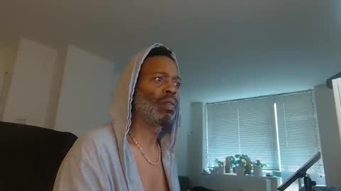 Snapshot of theblacklordmaster chatting on 04/28/26, 01:49 theblacklordmaster online show from 04/28/26, 01:49