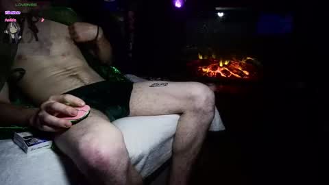 Snapshot of thecarrguyy chatting on 10/31/25, 09:54 Thatcarrguyy online show from 10/31/25, 09:54