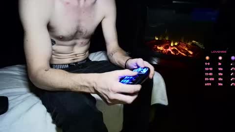 Snapshot of thecarrguyy chatting on 11/01/25, 04:14 Thatcarrguyy online show from 11/01/25, 04:14