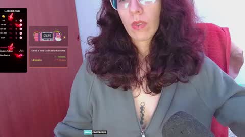 Paulette online show from 02/21/25, 02:39