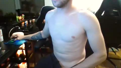 Snapshot of thecock431 chatting on 12/22/25, 01:52 thecock431 online show from 12/22/25, 01:52