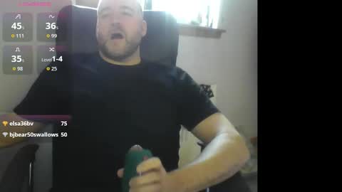 Snapshot of thedaddad chatting on 01/13/26, 02:33 thedaddad online show from 01/13/26, 02:33