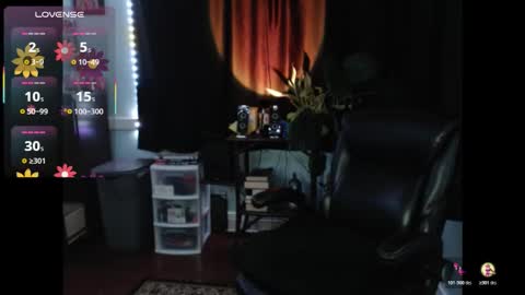 Snapshot of thedaisymoon chatting on 11/03/25, 04:03 thedaisymoon online show from 11/03/25, 04:03