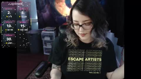 Snapshot of thedaisymoon chatting on 02/08/26, 05:33 thedaisymoon online show from 02/08/26, 05:33