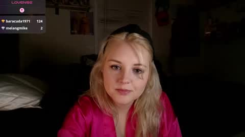 Snapshot of thedancingalien chatting on 05/01/26, 04:39 Kassandra Grant online show from 05/01/26, 04:39