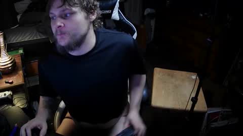 Snapshot of thedemonlord93 chatting on 11/17/25, 01:17 thedemonlord93 online show from 11/17/25, 01:17