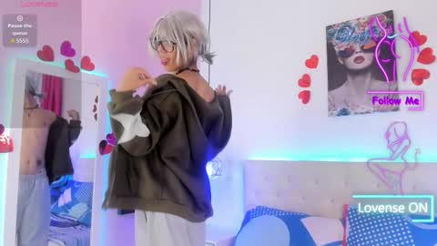 ethan online show from 10/15/25, 07:58