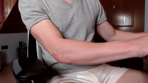 Snapshot of thedome372 chatting on 11/07/25, 09:42 thedome372 online show from 11/07/25, 09:42