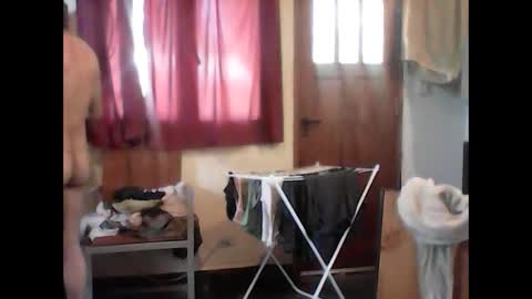 Snapshot of thedudnextdoor chatting on 02/07/26, 07:50 thedudnextdoor online show from 02/07/26, 07:50