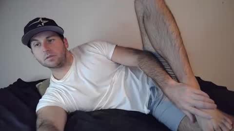 Theetwohander online show from 10/31/25, 02:34