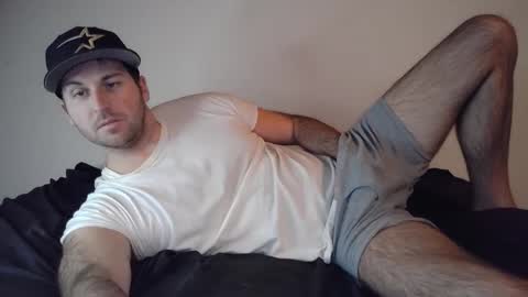 Theetwohander online show from 12/21/25, 04:19