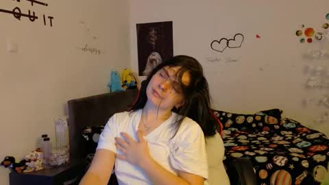 TheFarmergirl online show from 11/17/25, 05:30